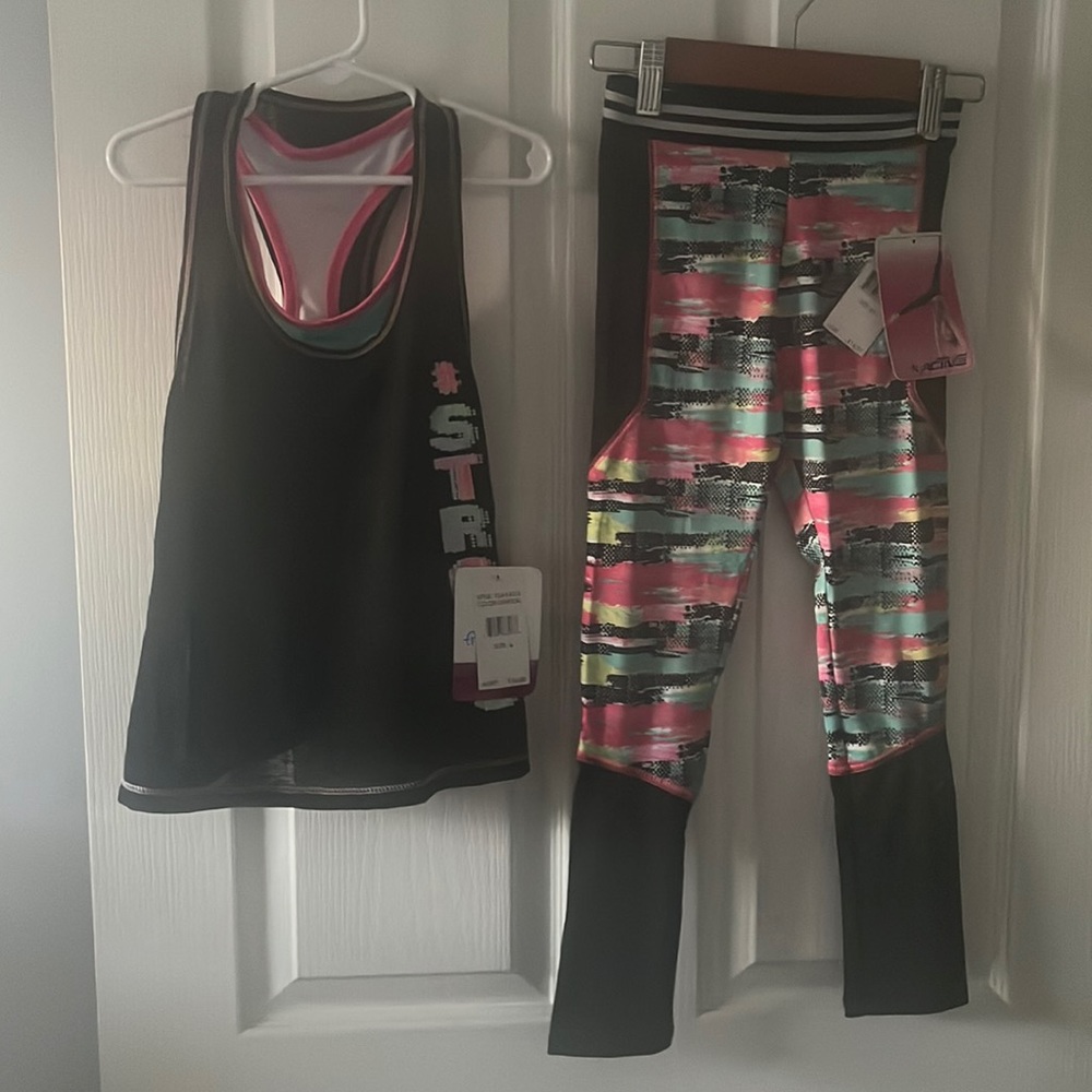 Freestyle Revolution Active Wear 2 piece Multi color 6X pants/ 6 top